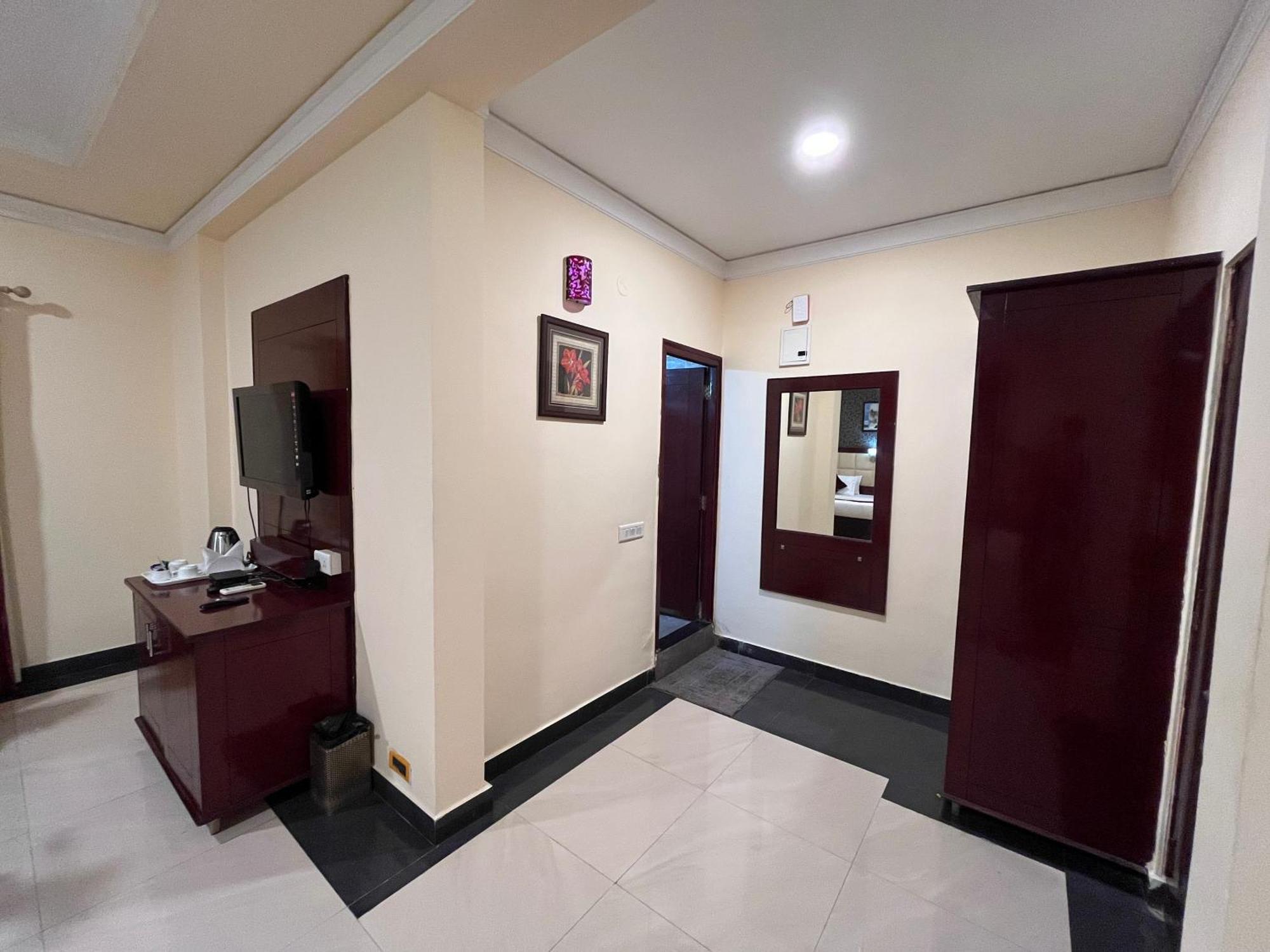 Ananya Comfortss Hospet Exterior foto